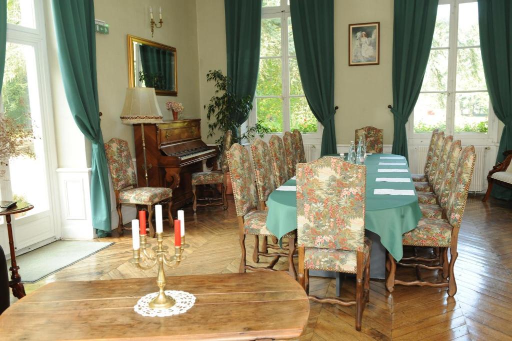 Chateau De Chicamour Hotel Sury-aux-Bois Exterior foto